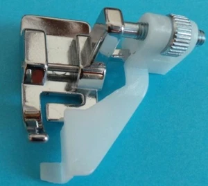 Nähmaschinen Blindstichfuß- für AEG, Privileg, W6, Janome,Pfaff, Singer, Carina - Bild 1 von 4
