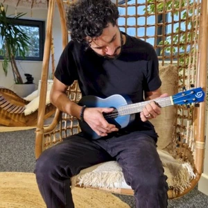 Artisan Handmade 4-String Ukulele – Blue Sunburst Finish + FREE Carry Case - Picture 1 of 4