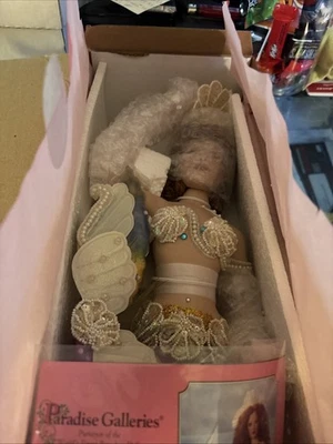 Muñeca de porcelana sirena Treasury Collection Paradise Galleries Foto 1 de 4