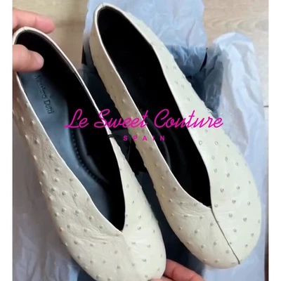 MASSIMO DUTTI WOMAN FW25 WHITE Ostrich print leather ballet flats 1540/650 - Image 1 of 3