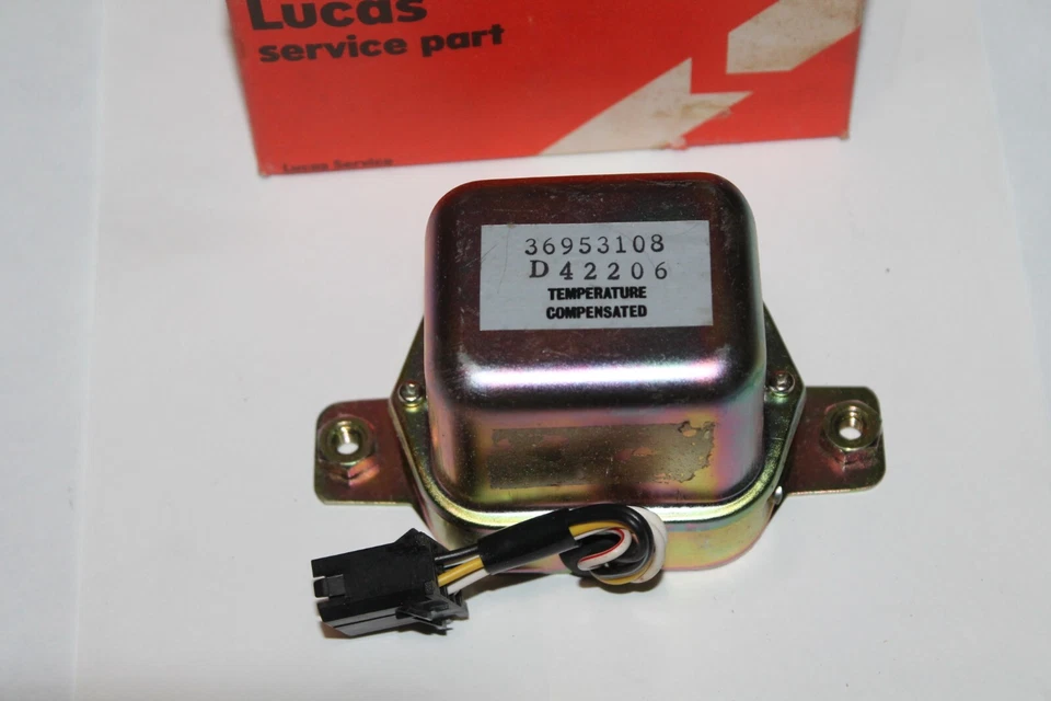 1973-1979 DATSUN B210,610,710,810 LUCAS СДЕЛАНО В ЯПОНИИ РЕГУЛЯТОР НАПРЯЖЕНИЯ HITACHI - Изображение 1 из 4