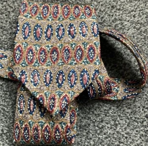 Mens Made In England Multi Colour Geometric Vintage Tie 3.5" Wide 55" Long - Picture 1 of 2