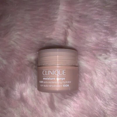 Clinique Moisture Surge 100H auto-replenishing Hydrator 0.5oz Oct. 2023 item - Image 1 of 2