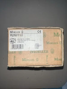 Moeller R2M/11/I Zweifach Drucktaster Two Way Bush Button - Picture 1 of 4