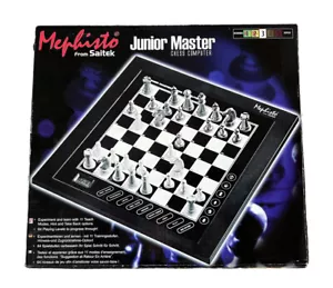 MEPHISTO Junior Master Schach-Computer - Saitek LCD Chess Game Komplett - Bild 1 von 4