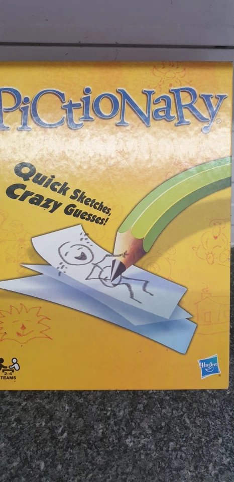006. Pictionary Board Game Quick Sketches, Crazy Guesses  VGC 2011  - Image 1 of 1