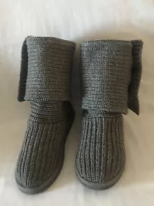 Damen Uggs grau Pullover Stiefel Knopfleiste seitlich verstellbar Länge Größe 8 Cardy - grau - Bild 1 von 12