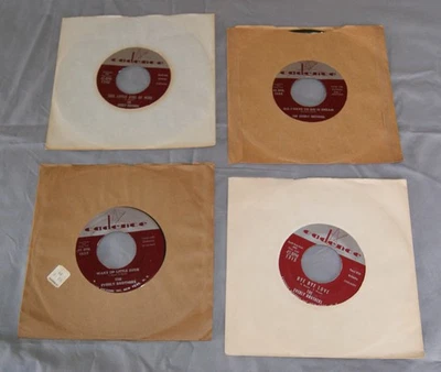 4 Everly Brothers 45 Records, incl. "Wake Up Little Susie" and "Bye Bye Love" - Image 1 of 4