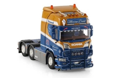 Camión Scania R Highline CR20H 6x2 eje etiqueta "Morten Dahl" WSI modelos escala 1:50 Foto 1 de 4