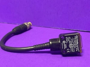 Allen Bradley 42EF-P2MNB-F4 Ser A RightSight Photosensor - Picture 1 of 5