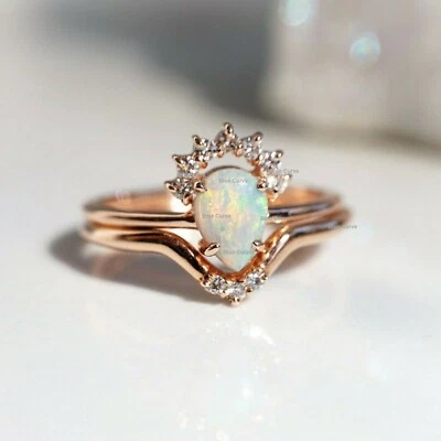 Conjunto de joyas de anillo de oro rosa de 18 quilates con banda de corona de anillo de ópalo y diamante natural talla pera Foto 1 de 2