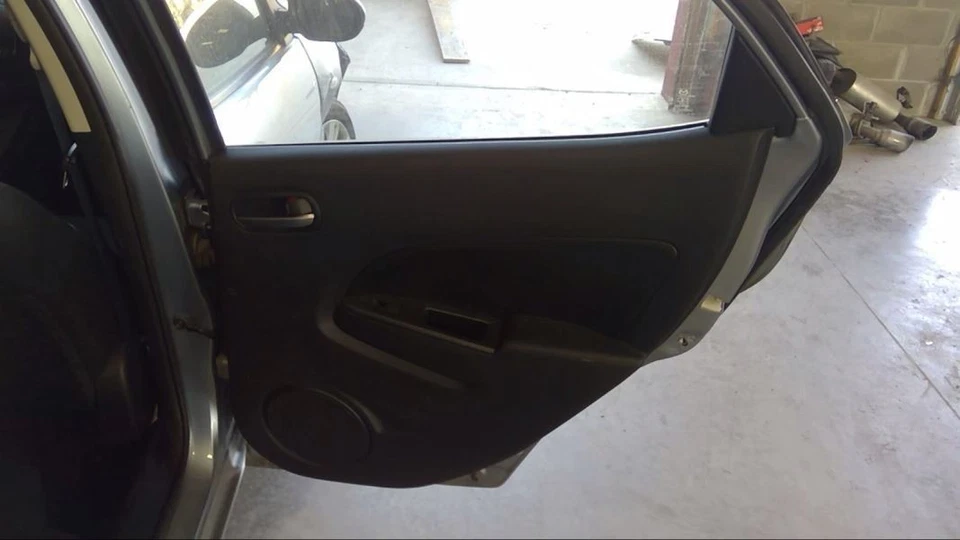 MAZDA 2   2013 Door Trim Panel Rear 610303 Foto 1 de 1
