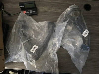 2000-2004 For Nissan Frontier Xterra Front Upper Control Arms K620657 K620658 - Image 1 of 3