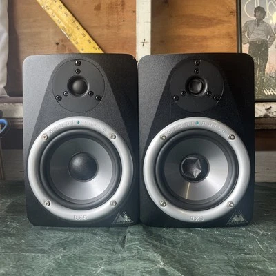 M-Audio Studiophile BX5 Reference Monitor Speakers Pair LOUD - Image 1 of 4