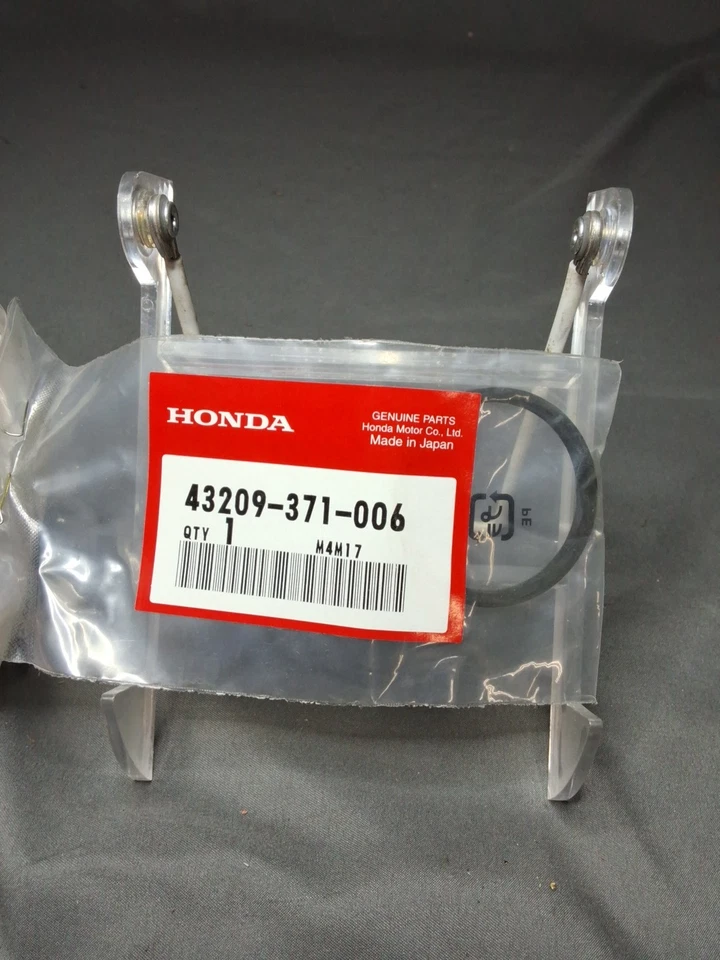 Honda Brake Caliper Piston Seal 400 600 650 750 900 1000 CBX 43209-371-006 Foto 1 de 1