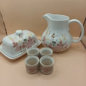 Boots Hedge Rose Butter Dish with Lid, Jug & 4 Napkin Rings - Picture 1 of 19
