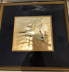 gold leaf art work signed pair of crains framed 3D - Picture 1 of 9