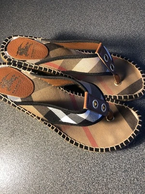Burberry Women Nova Check Wedge Espadrilles  Thong Sandals SZ.40 - Image 1 of 4