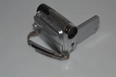 ^^ CANON DIGITAL VIDEO CAMCORDER ZR850 NTSC (LBN43) - Image 1 of 3