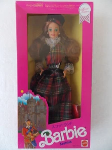 barbie scottish scozzese ecossais dolls world collector doll NRFB 1990 dotw 9845 - Picture 1 of 6