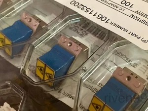 Adaptador de mamparo de montaje de panel hembra MOLEX LC SM/MM fibra óptica hembra-F junta EMI, 45° - Imagen 1 de 5