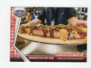 2017 TOPPS OPENING DAY - INCREDIBLE EATS BROOMSTICK HOT DOG - RANGERS - Picture 1 of 9