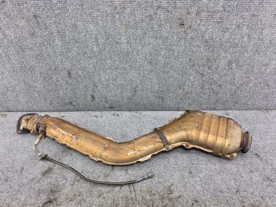 LEXUS 1992-1996 SC300 OEM TUBO DE ESCAPE TUBO MEDIO SILENCIADOR RESONADOR CONVERTIDOR Foto 1 de 4