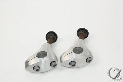 09 Yamaha V Star 950 XVS950A Juego de abrazaderas elevadores de manillar  Foto 1 de 4