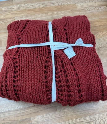 Pottery Barn Chunky Cable Knit Throw Blanket Red 55 x 80 -Very Thick & Heavy NEW - Image 1 of 4