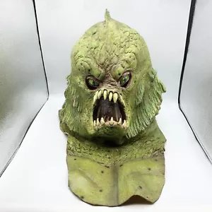 Famous Monsters Of Filmland Creature From BLACK LAGOON Latex Full Mask Neck Bib - Picture 1 of 17