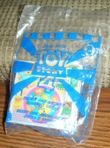 Ducky & Bunny's Squirrel Derby McDonald's Toy Story 4 Happy Meal #8 2019 en paquete  - Imagen 1 de 1