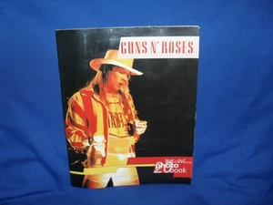 GUNS AND ROSES TEAR OUT PHOTO BOOK - 20 TEAR OUT PHOTOS - Bild 1 von 4
