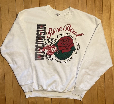 Vintage 1994 White Rose Bowl Wisconsin Badgers Football XL Crewneck Sweatshirt Cover