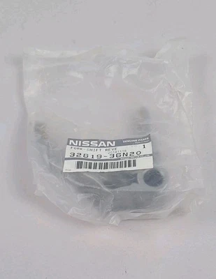 OEM Genuine NISSAN Frontier 1998-2004 / Xterra 2000-2004 3281936N20 Reverse Fork - Image 1 of 2