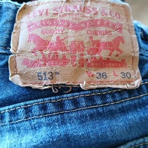 Levis 513 Jeans Mens 36x30 Blue Denim Straight Medium Wash Worn Some Threadbare - Picture 1 of 12