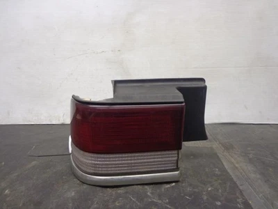 89 90 91 ACCLAIM DRIVER SIDE TAIL LIGHT OUTER QUARTER PANEL MOUNTED  Foto 1 de 4