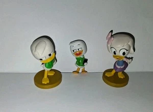 DuckTales Duck Tales Webbigail Cake Topper Figura in PVC Louie Webby 2,5" phatmojo - Foto 1 di 1