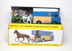 Atlas Dinky 751 Transport Saviem De Chevaux De Courses - Riedizione come nuova - Foto 1 di 6
