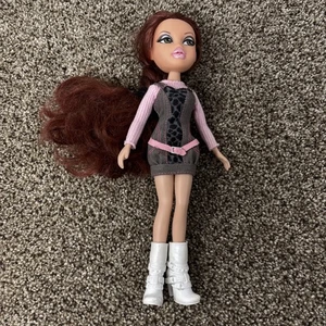 2010 Bratz Doll - Picture 1 of 7