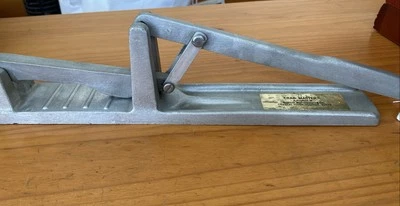 ORIGINAL CRABMASTER By Rodmar Mfg Professional Crab & Lobster Cracker VTG 1970s - Image 1 of 4