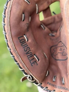Louisville TPS First Baseman Mitt Baseball/Softball RHT Oil Treated Leather - Picture 1 of 6