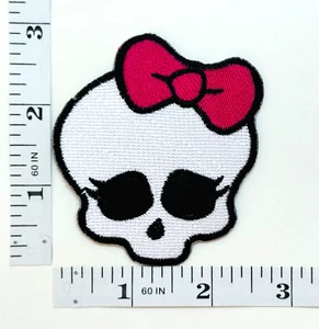 Embroidered Patch - Skull with Hot Pink Hair Bow - NEW - Iron-on - Picture 1 of 1