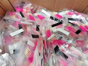 200 x Waterproof/Windproof Matches - Bushcraft - Survival - DofE - Camping - MRE - Picture 1 of 6