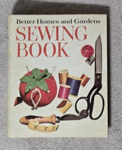 MEJORES CASAS Y JARDINES - LIBRO DE COSTURA - 1961 - Imagen 1 de 4