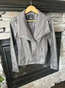 Sz Small Faux Leather Gray Moto Biker Jacket Coat Full Zip Pockets Stretch Sides - Picture 1 of 11
