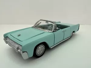 1989 Franklin Mint 1961 Lincoln Continental Convertible 1:43 Mint - Picture 1 of 10