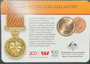2017 CARDED LEGENDS OF ANZAC AUSTRALIAN 25c COIN - GALLANTRY MEDAL Free Post - Picture 1 of 3