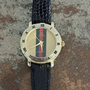 Vintage gold plated Gucci 3000L ladies quartz watch Works - Picture 1 of 6
