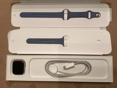 Apple Watch Series 8  41mm Aluminium GPS + Cellular Polarstern - Bild 1 von 3