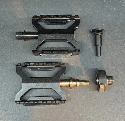 Pedales de liberación rápida Brompton Superlight de T-Line con soporte para pedal - Imagen 1 de 2